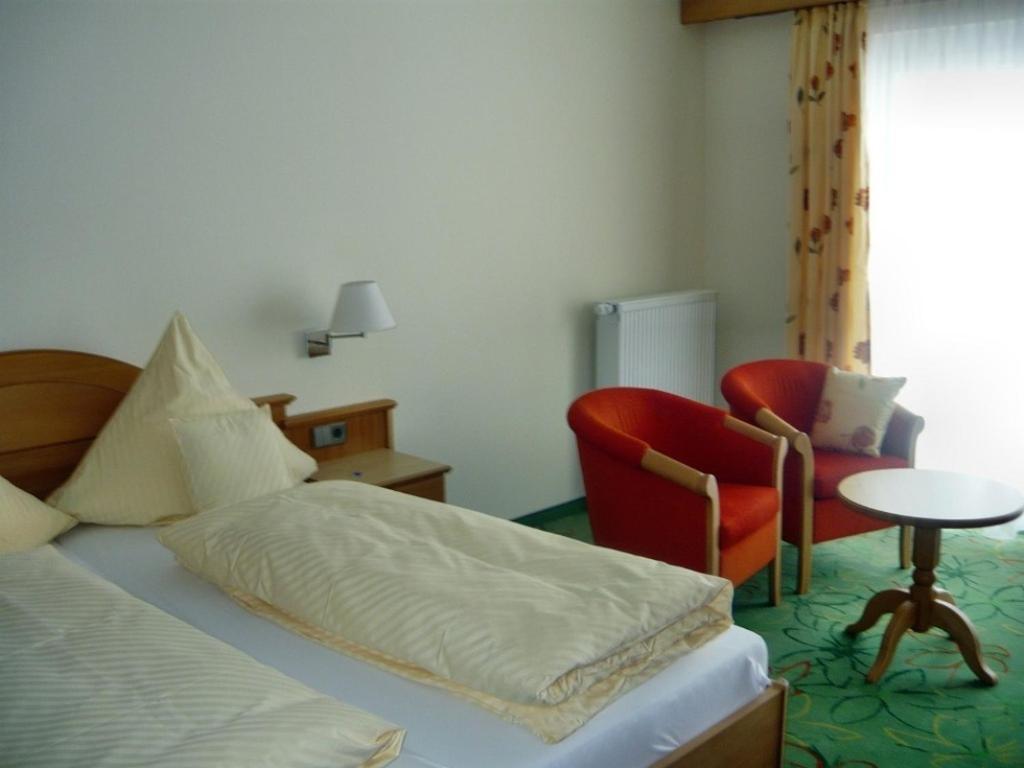 Landgasthof Loewen Neubulach Oda fotoğraf